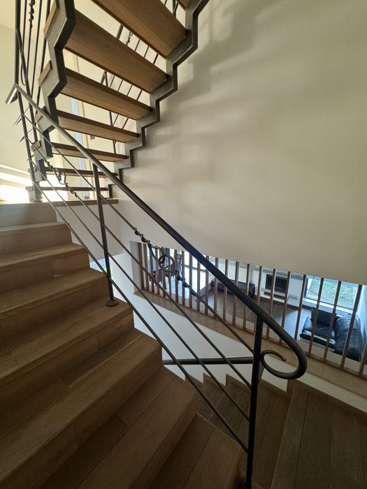 Casa moderna cu 4 dormitoare, dressing si 2 seminee, lacul Cernica