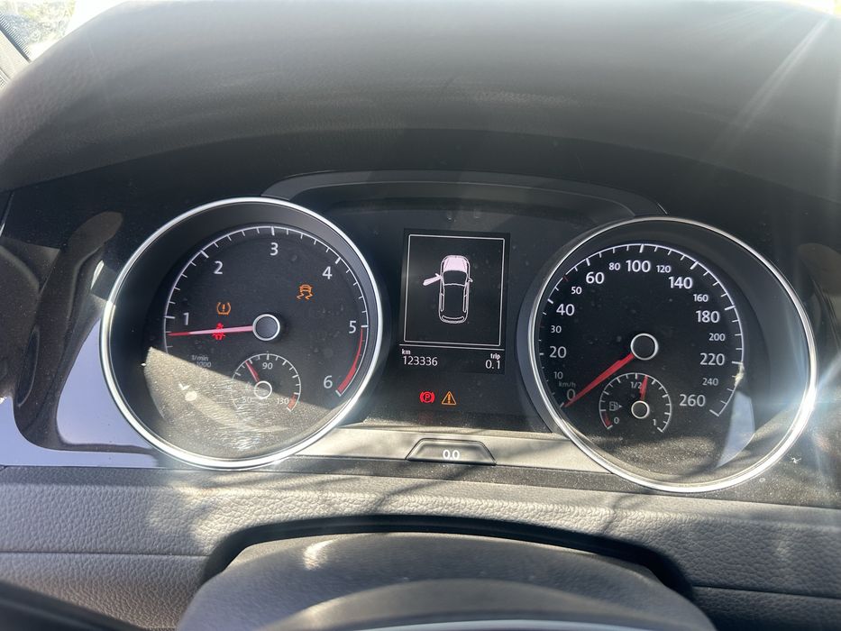 Фолксваген Голф 7 1.6tdi- CXX - 110k На Части!!!