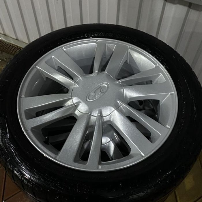 Продам диски с резиной