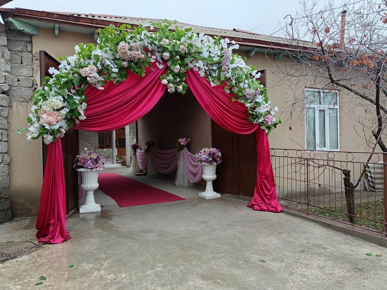 Туй сахна безаклари