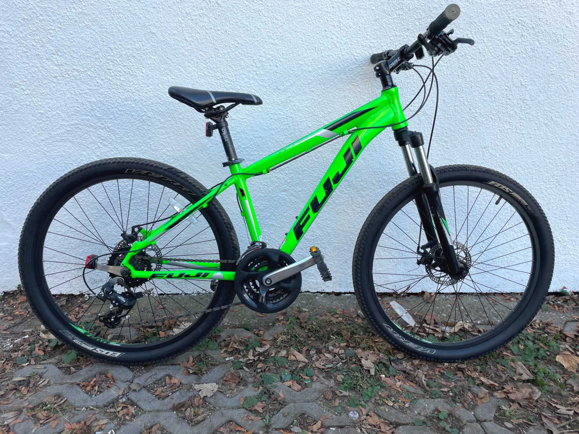 Mountain Bike FUJI NEVADA 26 Inc Shimano Bicicleta 21 Viteze Suspensie