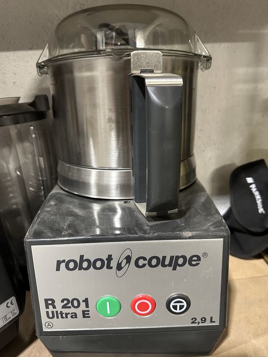 Зеленчукорезачка Robot Coupe R201 Ultra E