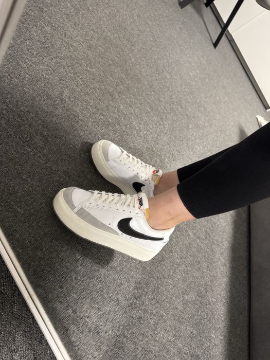 Чисто нови дамски спортни обувки Nike, 36 размер.