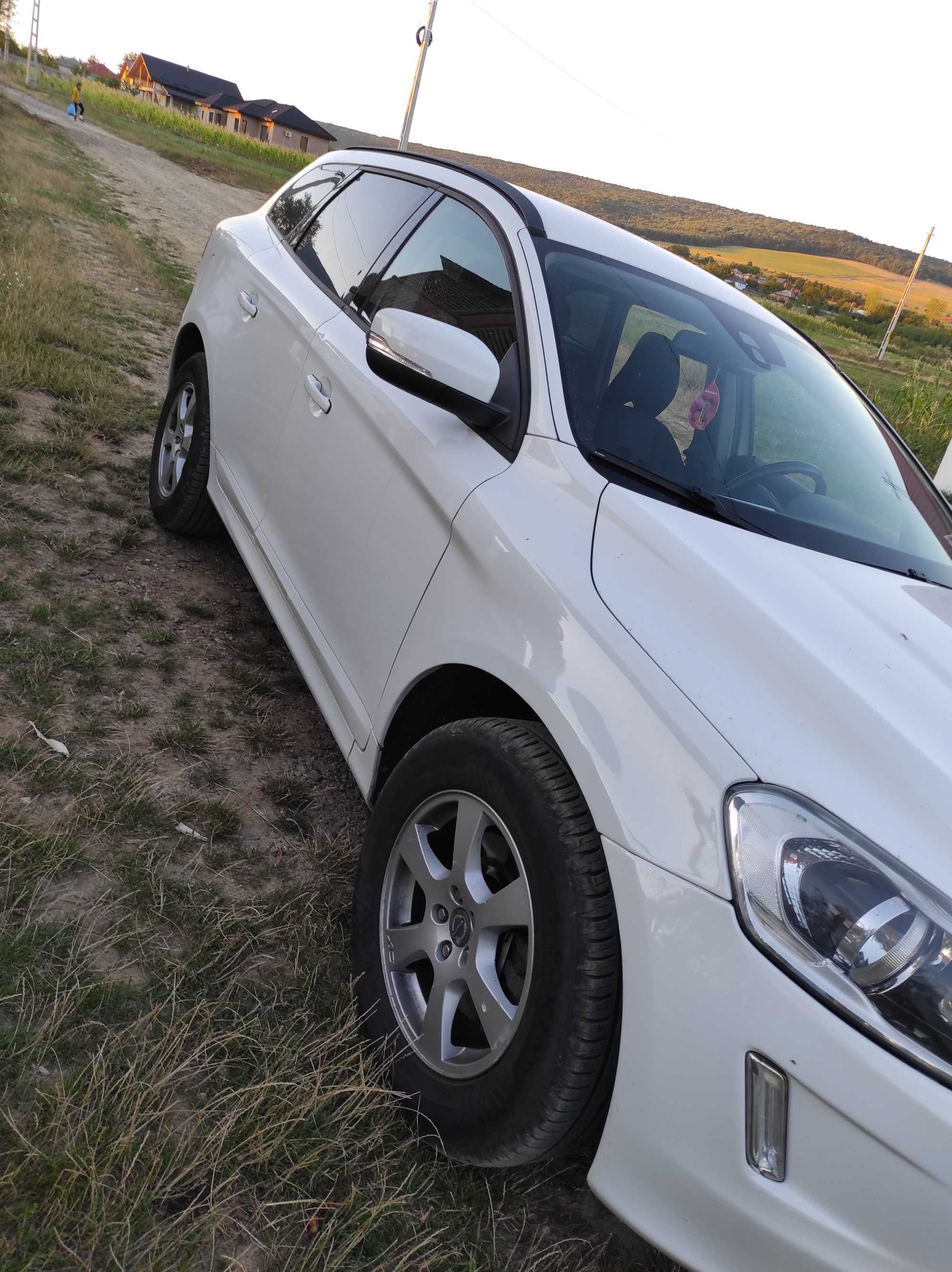 Vând sau schimb Volvo XC60 D3 cutie automată din 2014