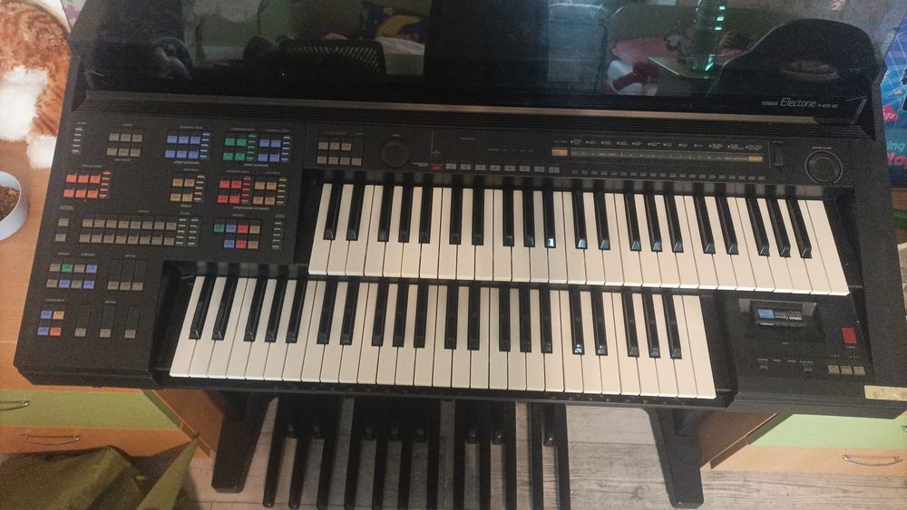 Pianina  Yamaha Electone HS-6 cu accesorii