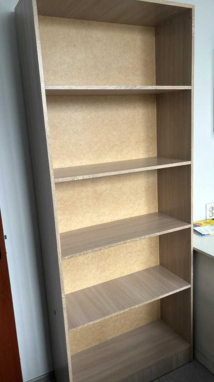 Продам шкаф в хорошем состоянии