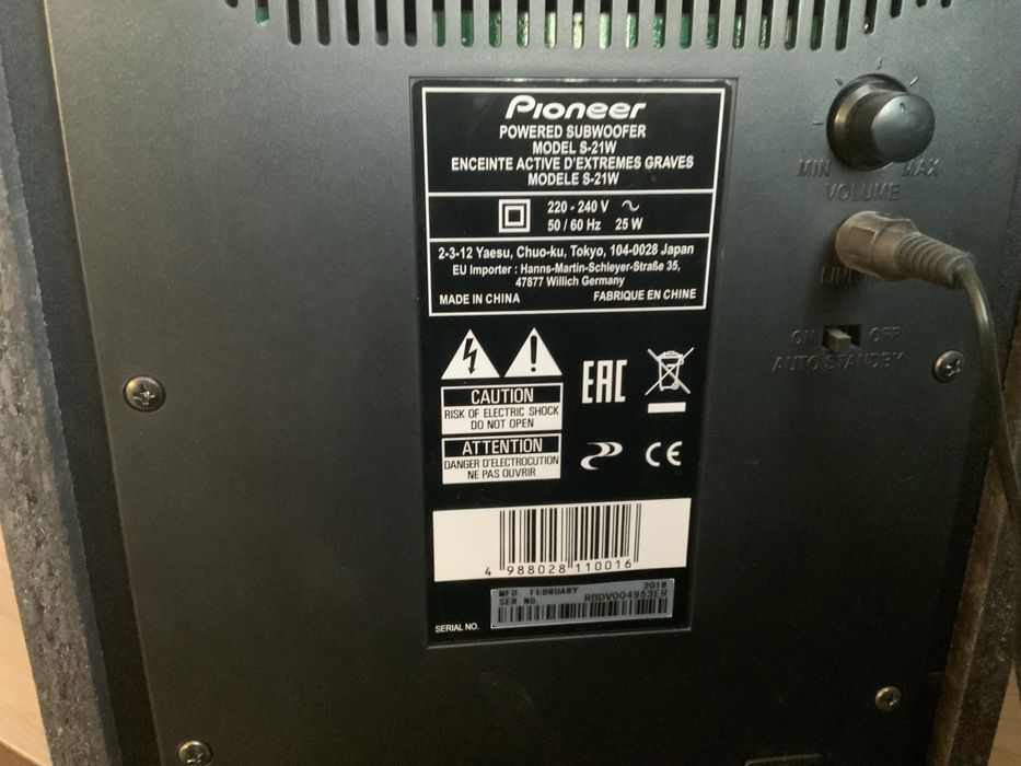 Sistem audio HiFi Denon cu boxe Magnat si subwoofer Pioneer