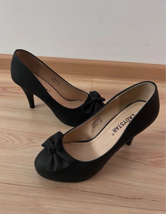 Pantofi damă mărimea 37