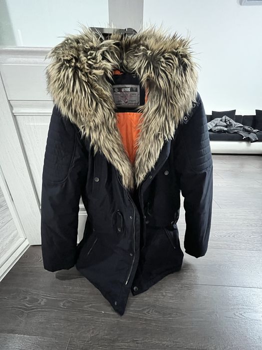 Зимняя куртка (парка)