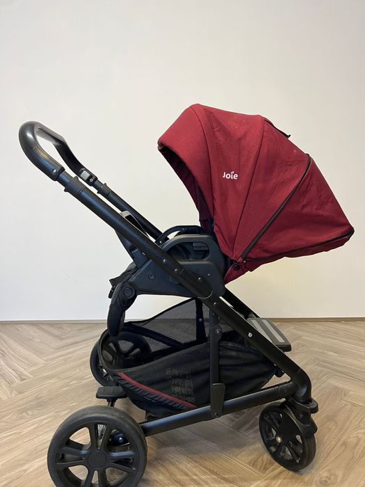 Продам коляску joie chrome