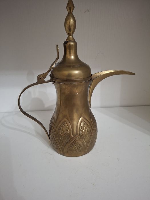 Продам  кофейник арабский
