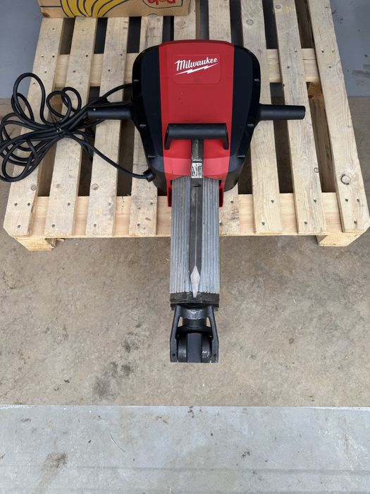 Ciocan demolator Milwaukee K2628H