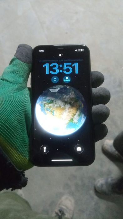 Продам айфон 11 черный