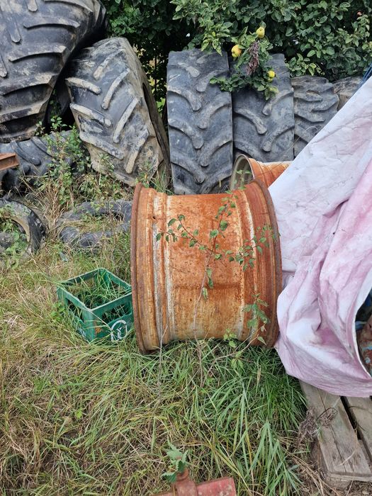 vand cauciucuri 520 85 r 42 am si alte marime