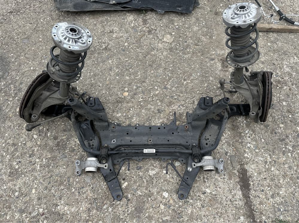 Punte / Amortizoare / Fuzete BMW Seria 1 F40, Seria 2 F44