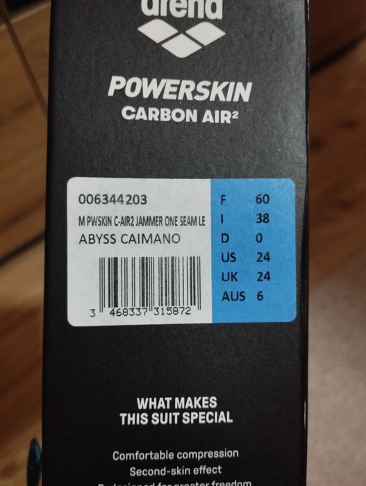 Състезателен бански на Arena