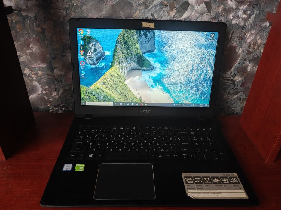 В Продаже Ноутбук