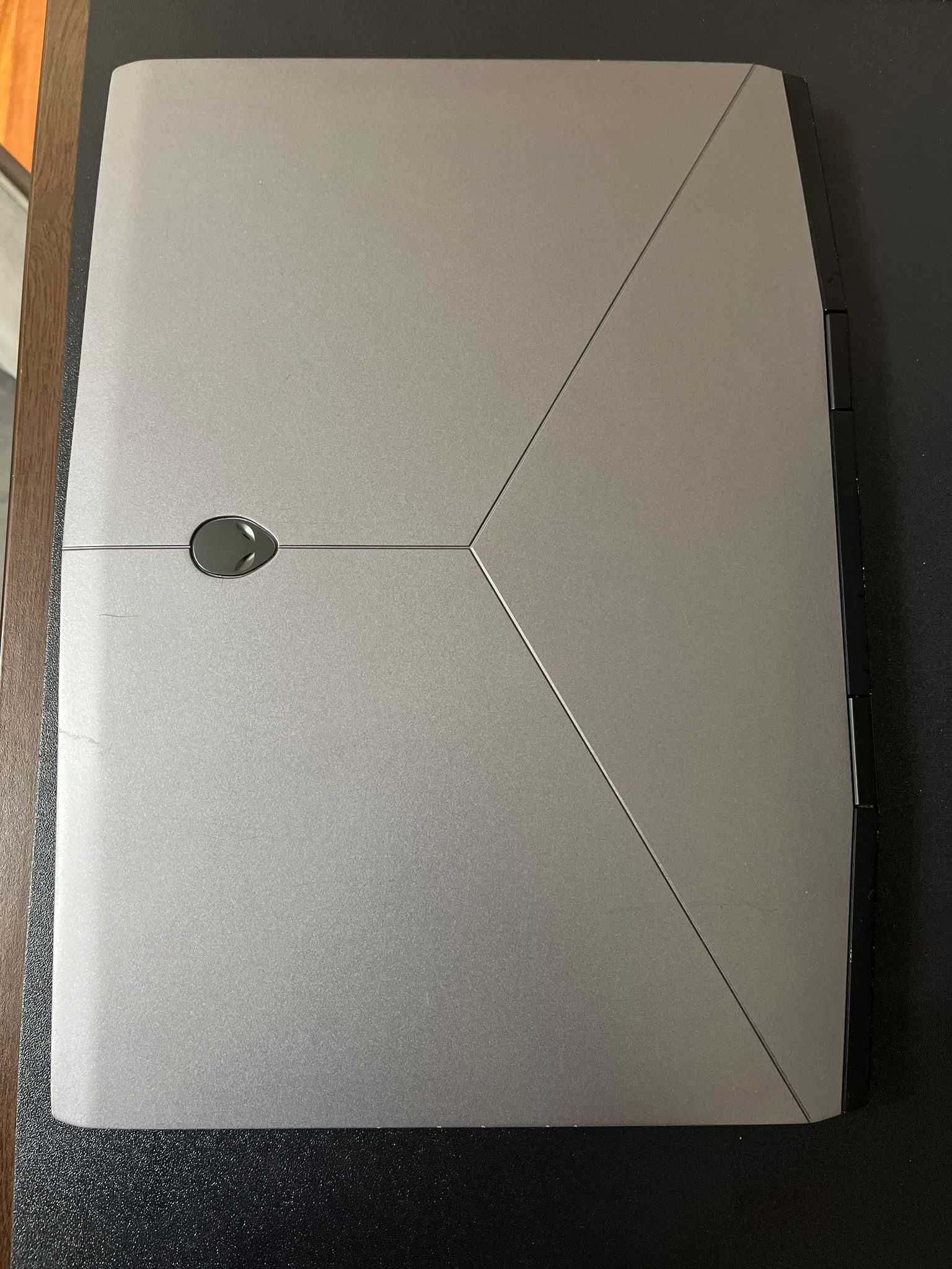 Dell Alienware m15 GAMING laptop