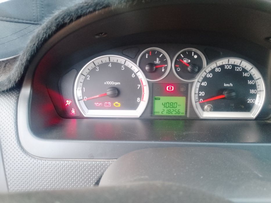 Нексия 3 в отличном состоянии своя