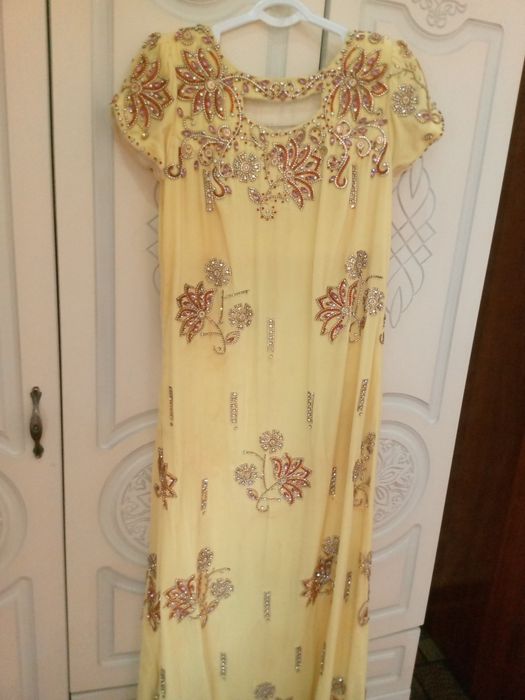 Uzun kuylak sotiladi