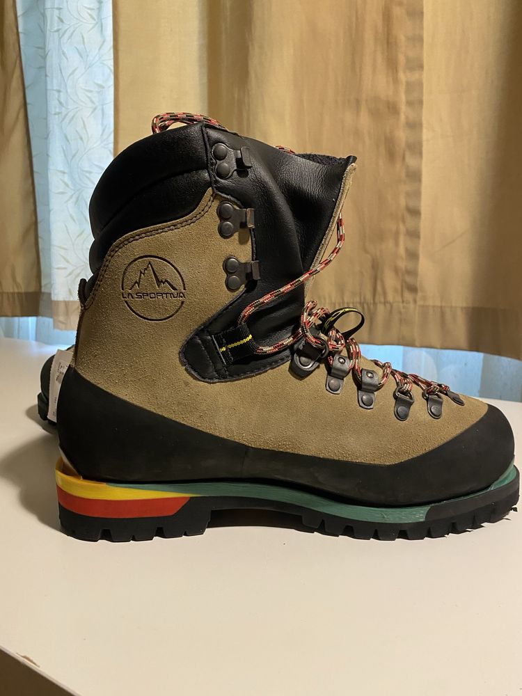 Bocanci La Sportiva Nepal Extrem