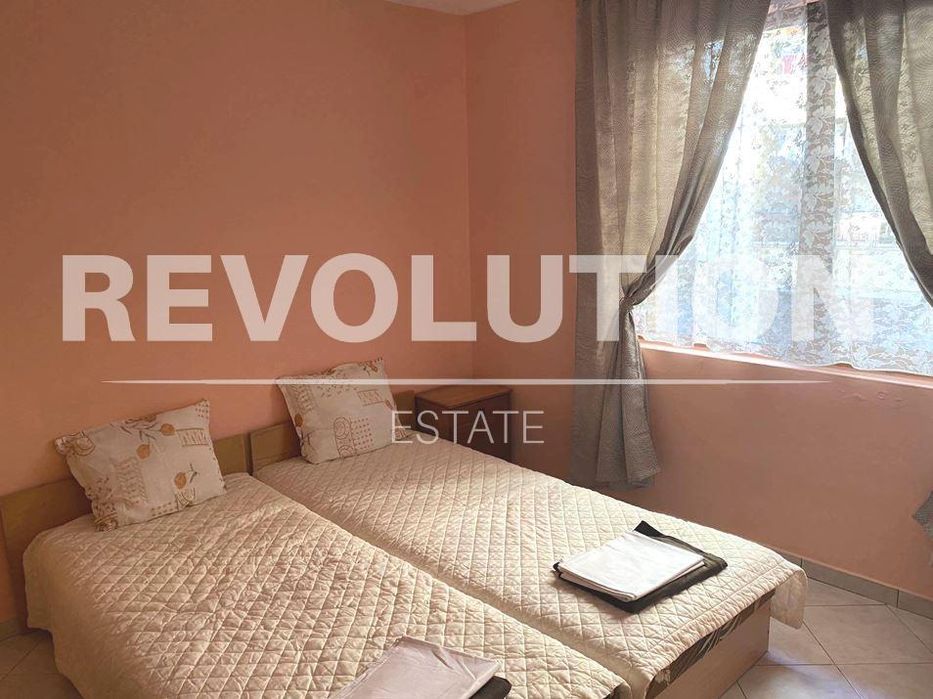 Дава се под наем Двустаен апартамент в Варна, Спортна зала - 52 кв.м за 350 € - Снимка #3