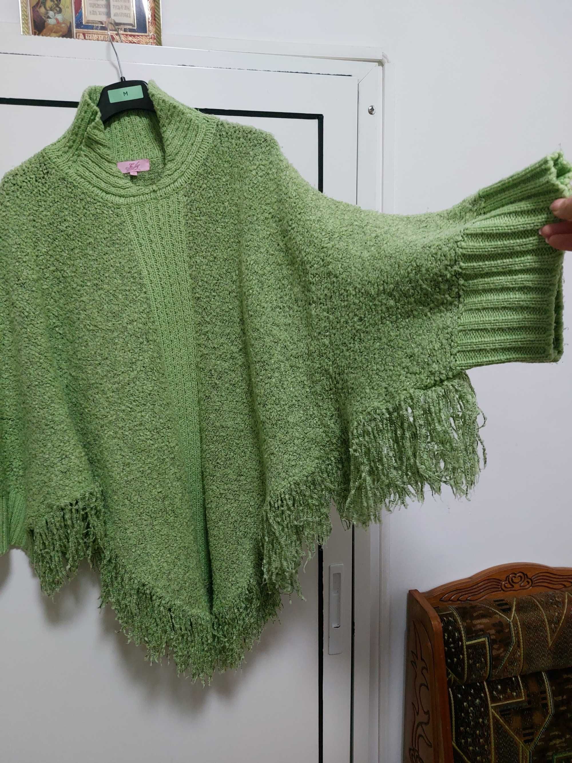 Poncho cu franjuri
