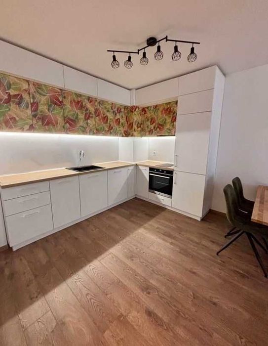 Дава се под наем Двустаен апартамент в София, Кръстова вада - 65 кв.м за 750 € - Снимка #1