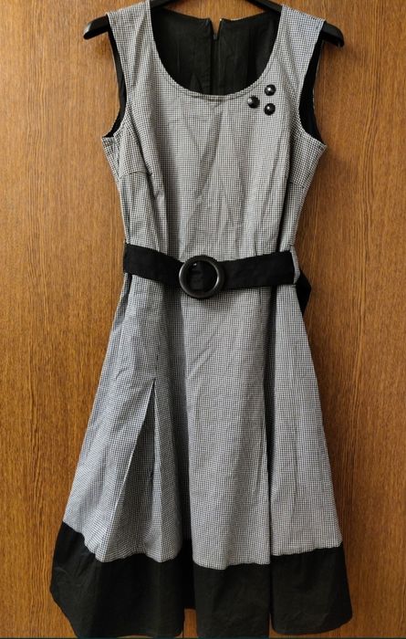 Rochie cu trena, voal și dantela, scurta sau lunga