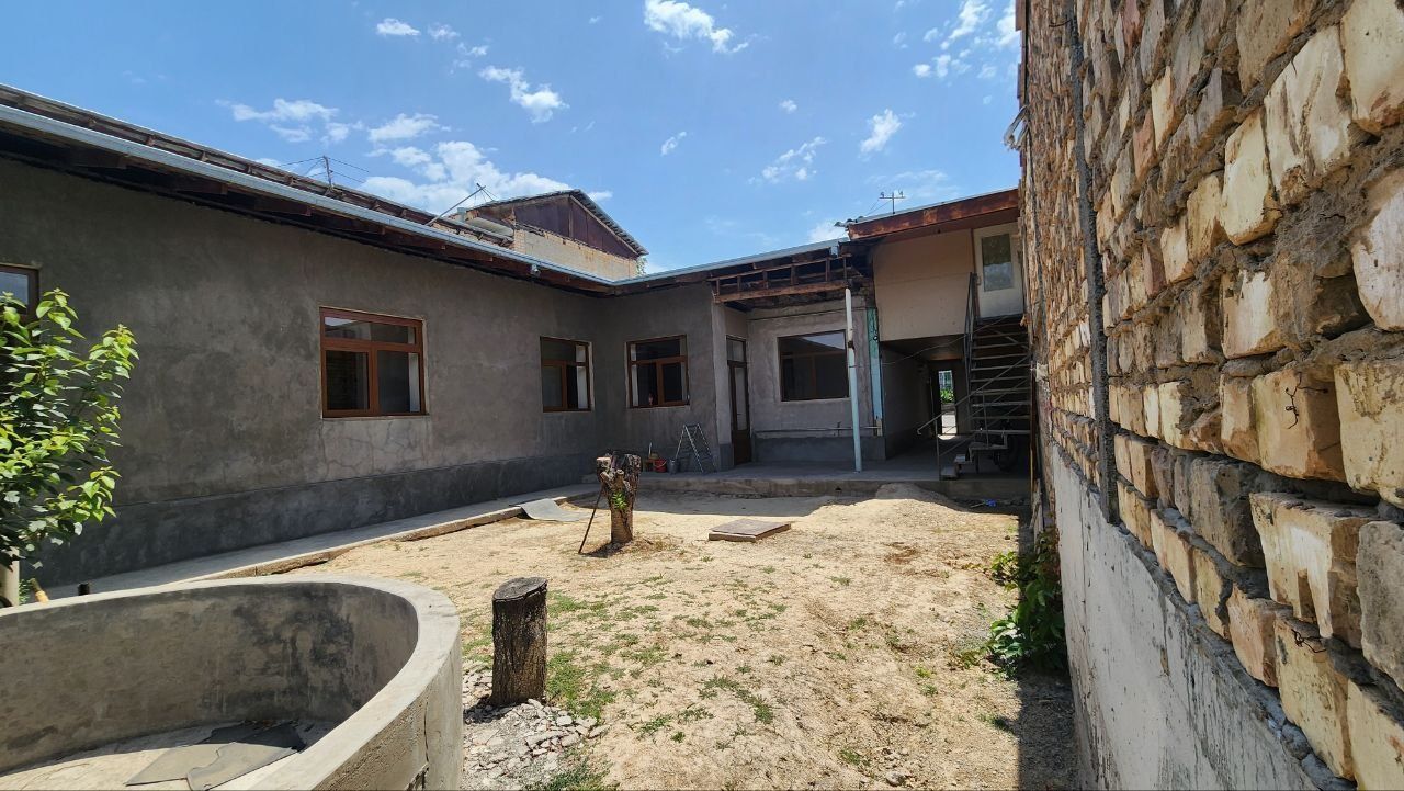 6 sotix uchastka sotiladi yunusobod