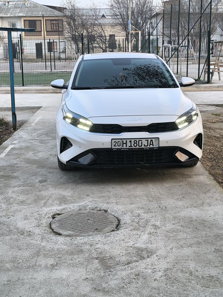Kia cerato Luxe+ 2.0