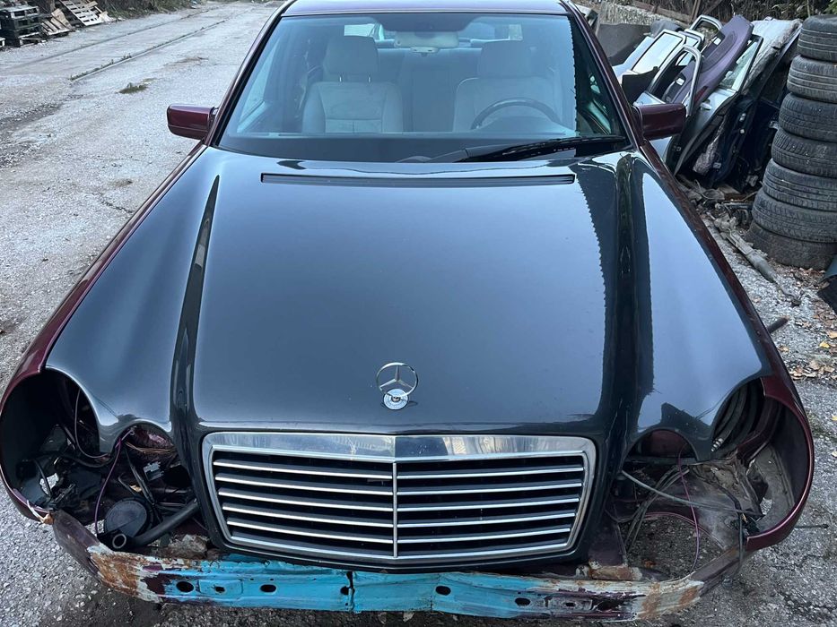 Преден капак за Mercedes E-class W210