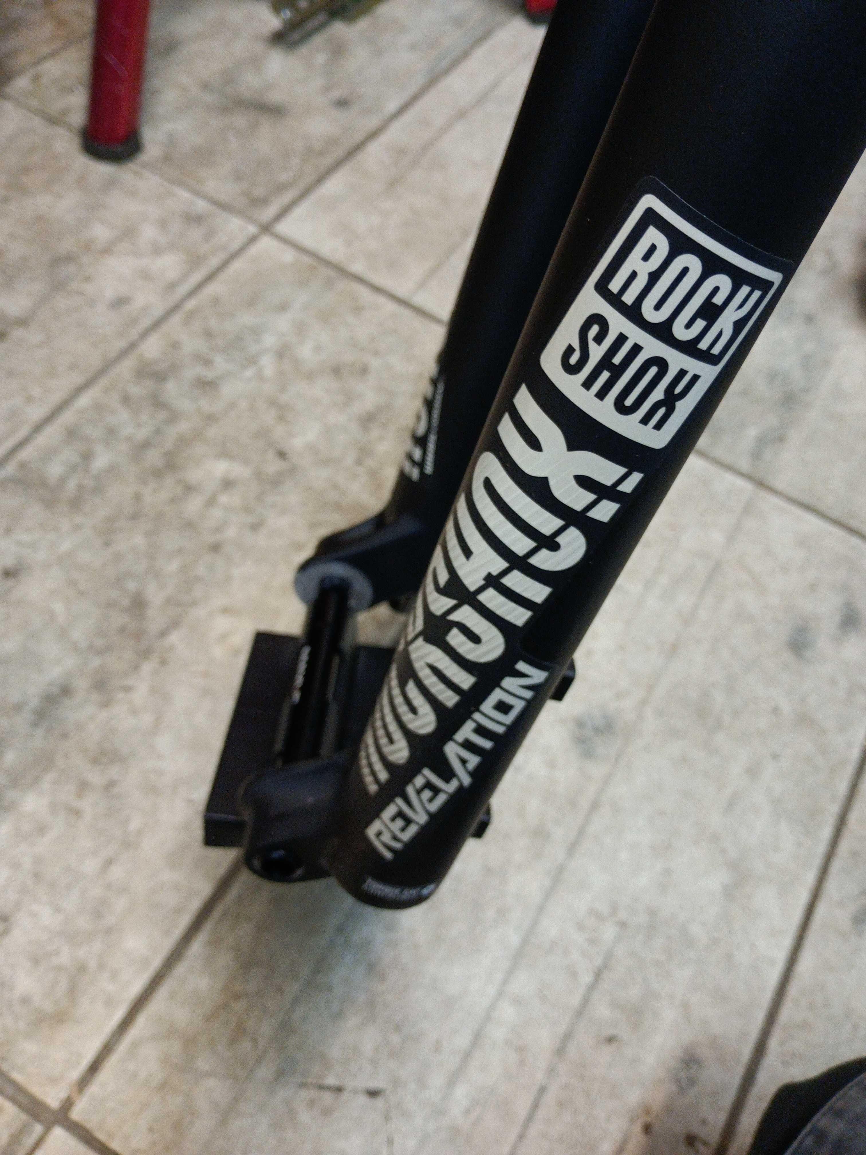 Rock Shock revelation RC R 27,5 160 и 140 mm