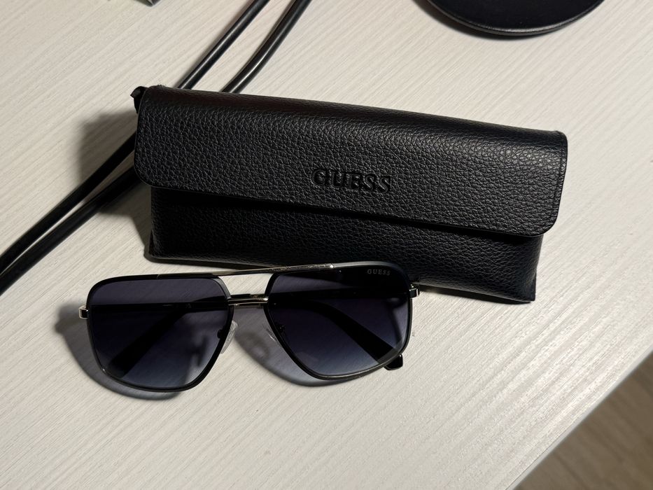 Ochelari de soare GUESS