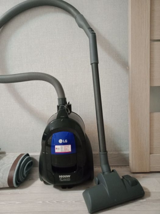 Продается пылесос, в хорошем состоянии