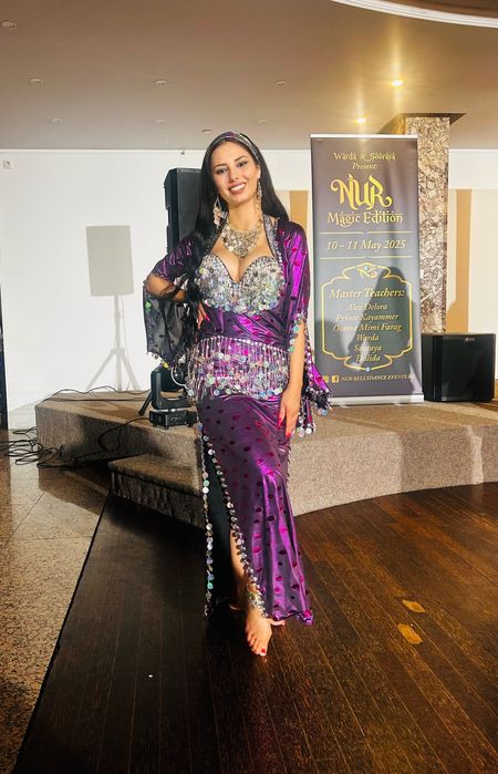 Ориенталски фолклорен костюм галабея+ аксесори - 250 лв