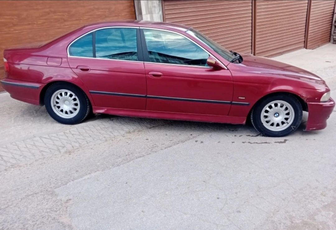 BMW 520 I Спешно !!!