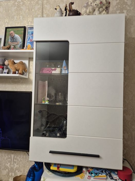 Продам мебель б/у  для зала