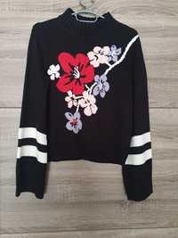 Черен пуловер с флорални мотиви H&M ,размер С