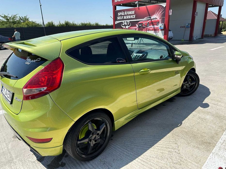 Ford Fiesta MK7 • Pachet ST • 1.6 Benzină 120CP • Sport • Jante R17