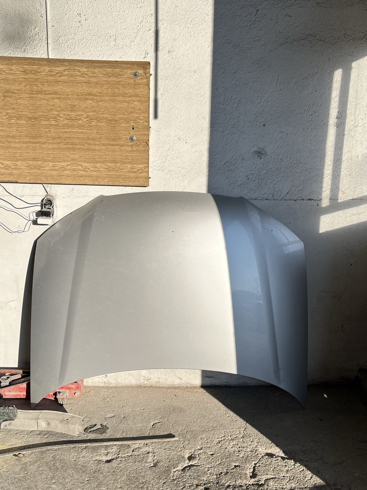 Капак Audi A3 8p 2/3 врати Малката решетка
