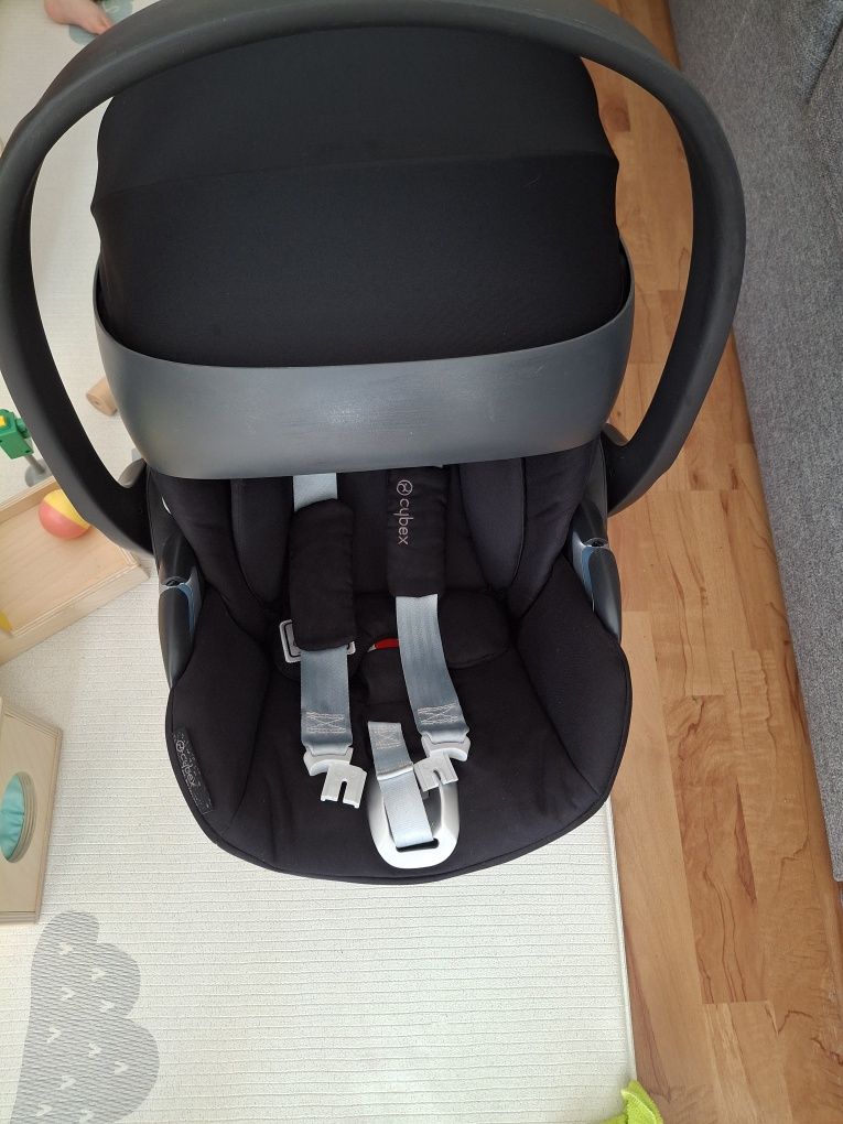 Столче за кола Cybex Cloud Z i-Size Deep Black