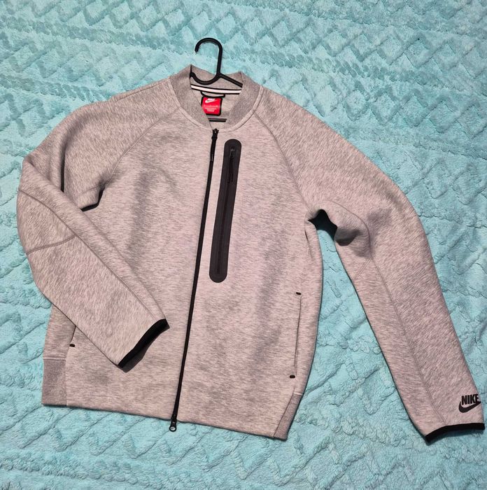 Nike tech fleece мъжко горнище