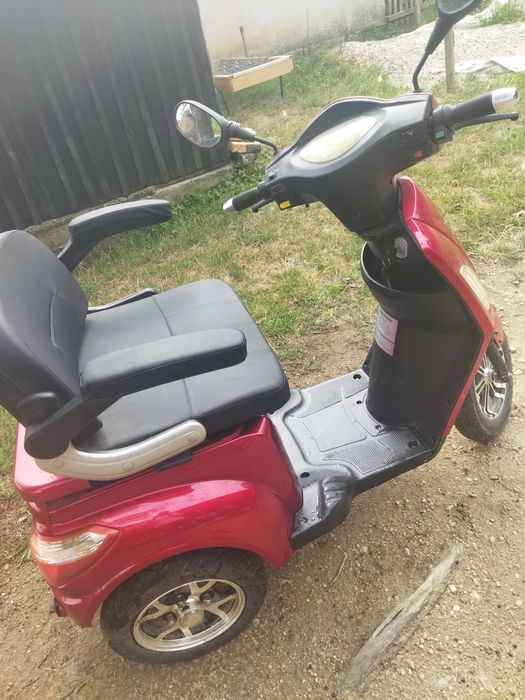 Vand triticlu electric Volta