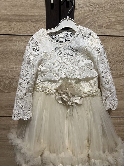 Нарядное платье