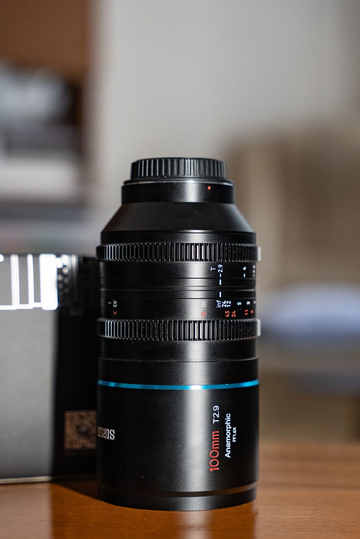 Sirui 100 mm 1.6x anamorphic Venus full frame Sony E