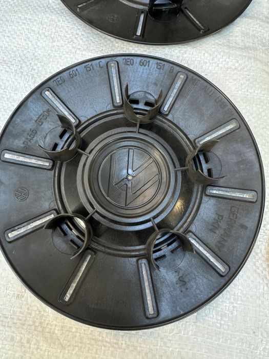 Capace roti  originale VW T6 T5 Amarok  noi originale