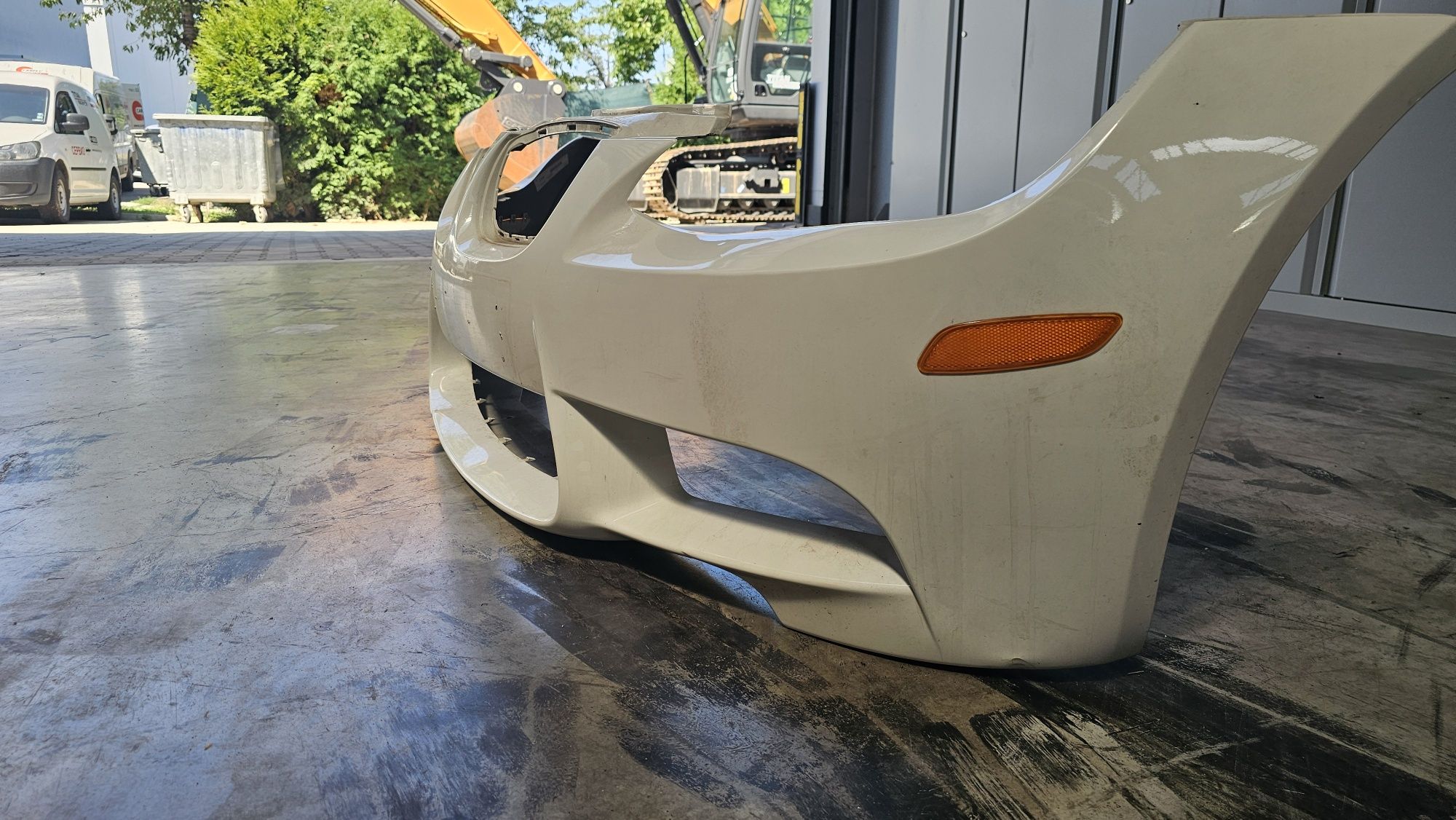 Оригинална броня BMW M3 E92