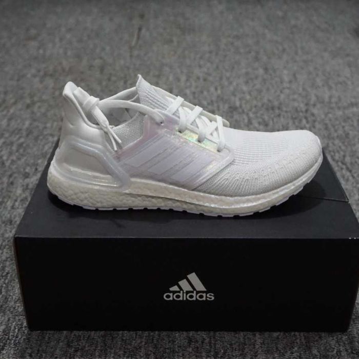 Оригинални маратонки * ADIDAS ULTRABOOST 20  Pearl  * EU42 ,43 1/3