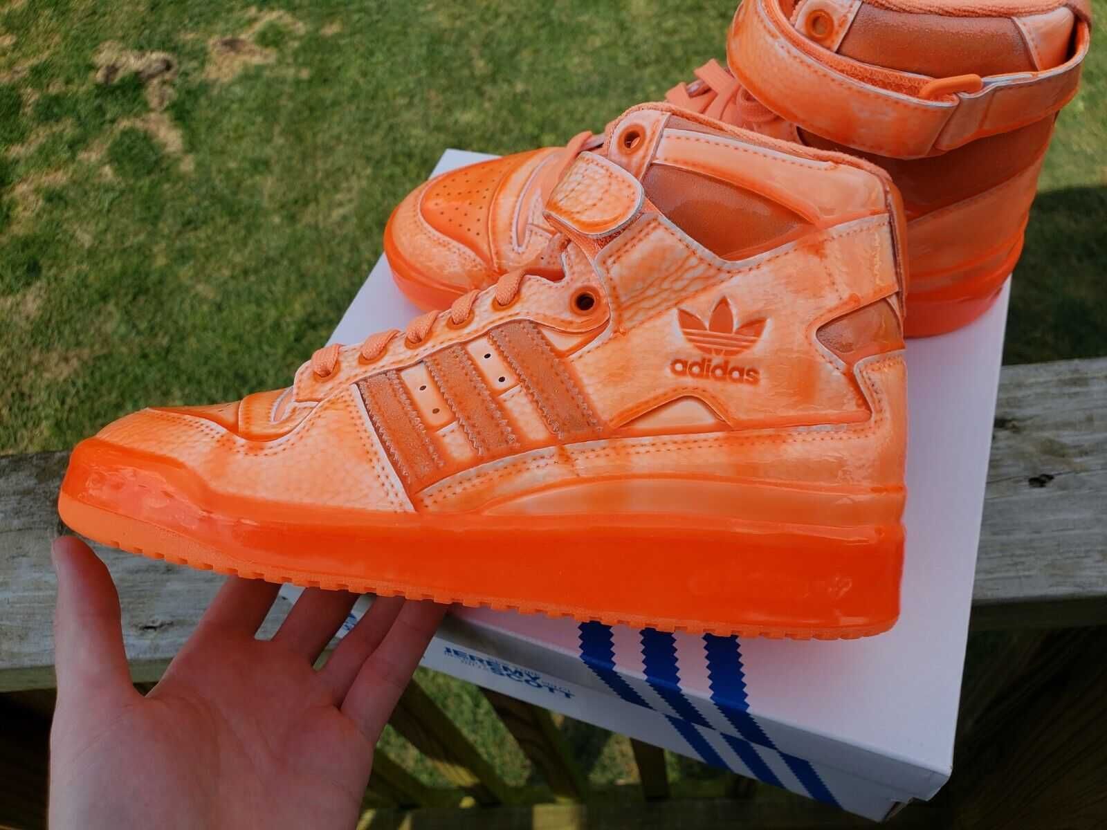 Оригинални кецове * ADIDAS FORUM by Jeremy Scott  *  43 1/3